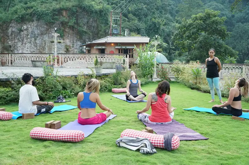 500-hour-yoga-teacher-training-india