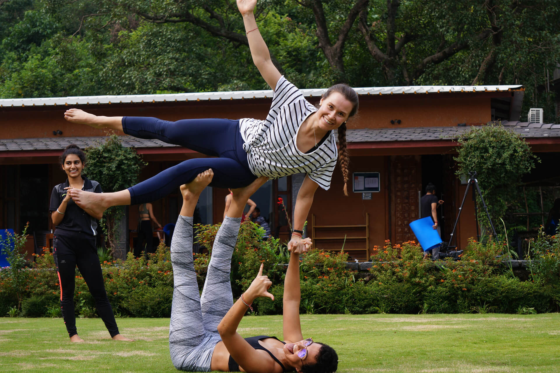 Abhayaranya Yoga Ashram offer affordable 500 hour yoga teacher training in India with ashram stay & RYT 500 Yoga Alliance certification